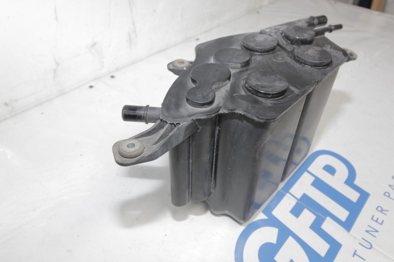 Audi R8 2008-2013 Evap canister Charcoal P/N 3D0201801F