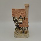 The Beekeeper's David Winter Collectors Guild #11 Christmas Village Train Layout