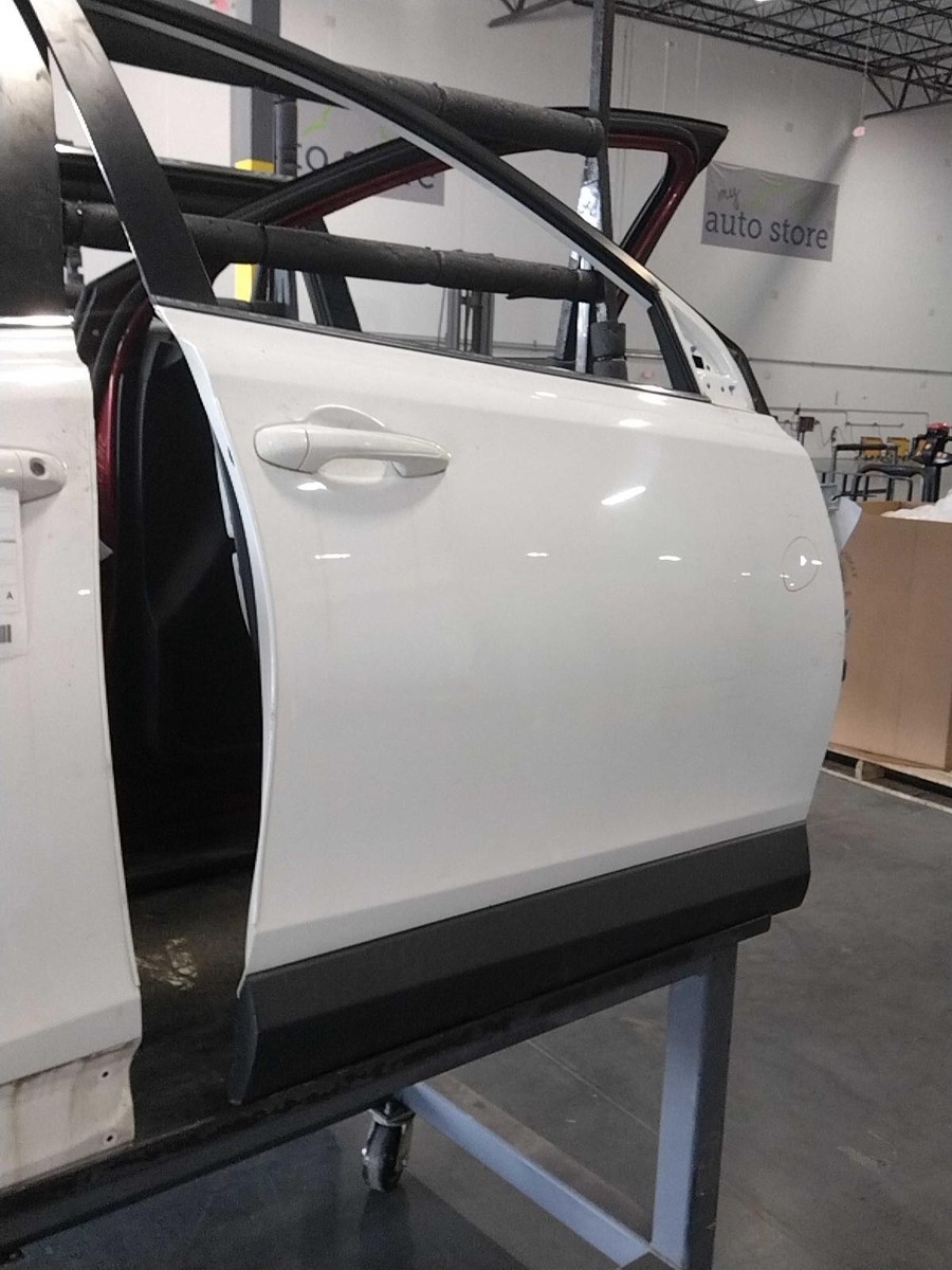 2017 Toyota RAV4 Right Door White 4DR SUV Used OEM Part 134K Miles