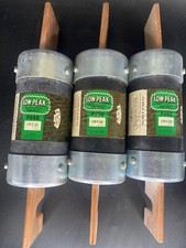LPN-R 500 Lot of 3 fuses MEW038