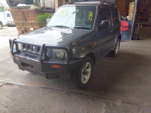 SUZUKI JIMNY RIGHT FRONT WINDOW REG/MOTOR SN413, POWER, 10/98-09/18 98 99 00 01 - Picture 5 of 7