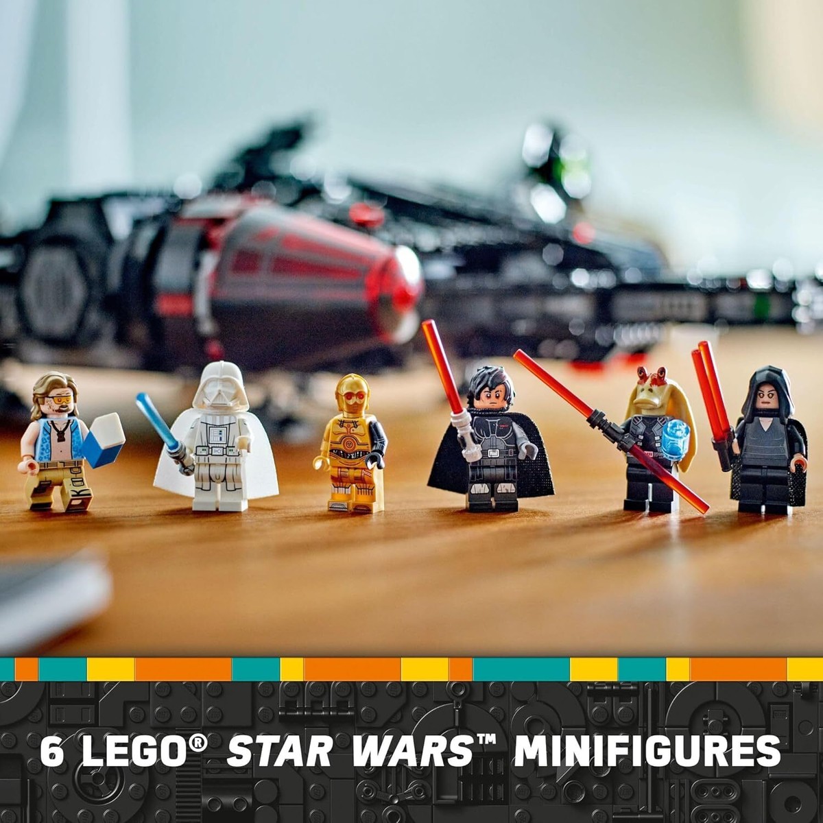 LEGO 75389 The Dark Falcon Star Wars Millennium Falcon & Figurines