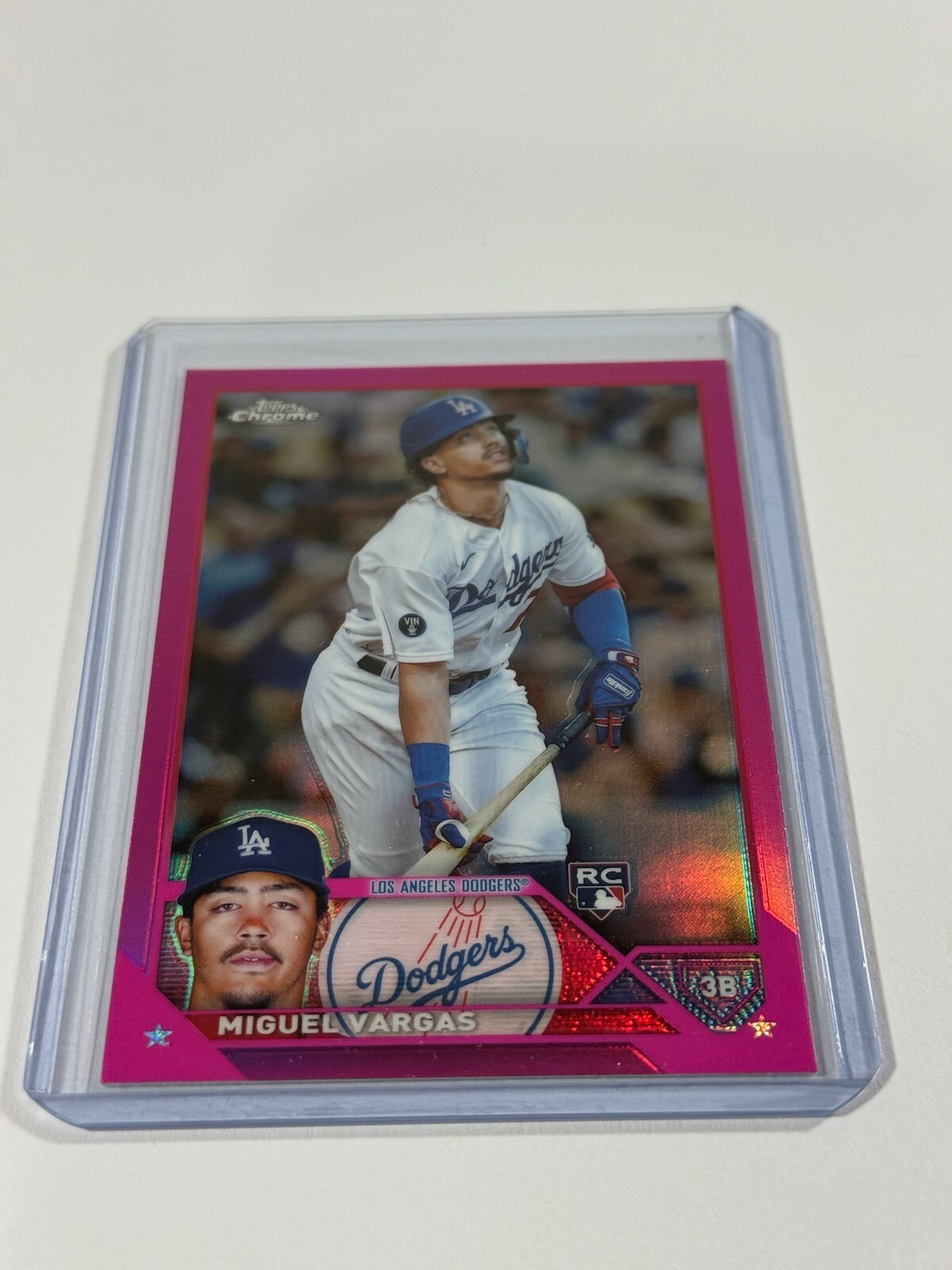 2023 Topps Chrome #161 Miguel Vargas Pink Refractor RC Los Angeles Dodgers