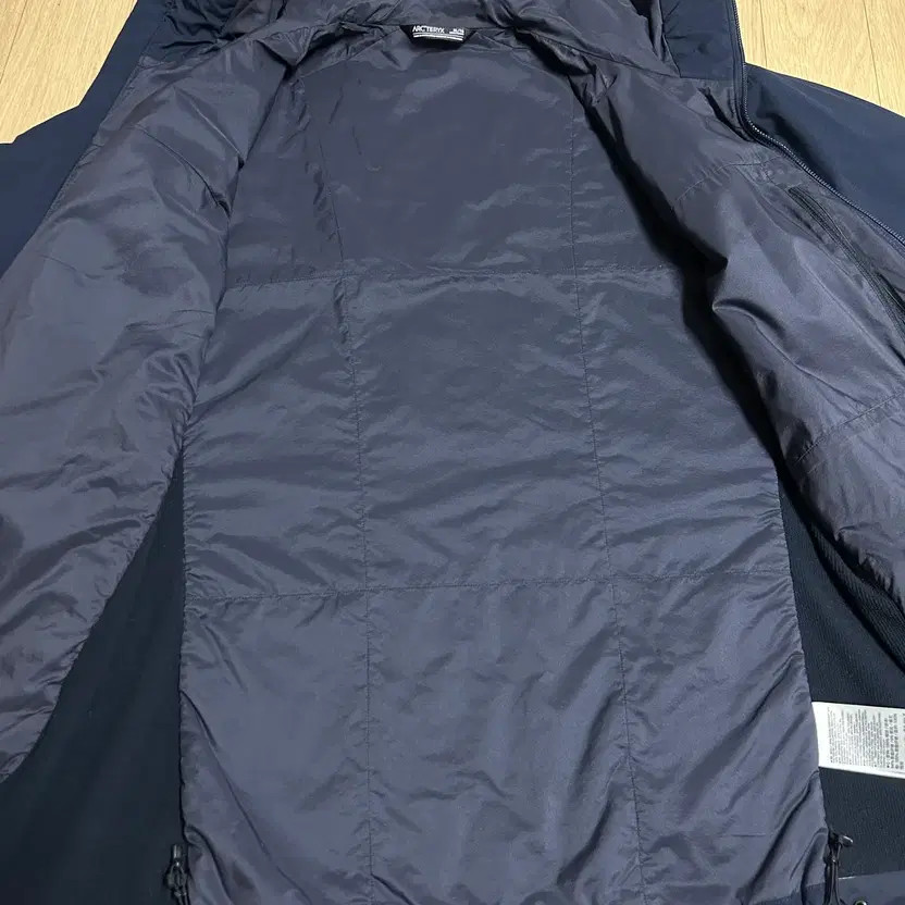 Arc'teryx Atom LT Hoodie Black Sapphire XL Outdoor Jacket thumbnail 5