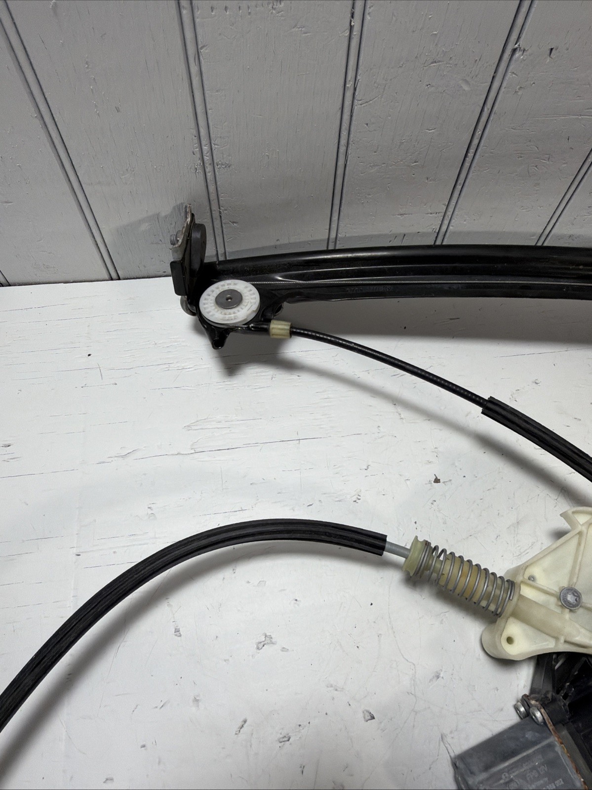 Maserati Ghibli 2014-2020 Front Right Window regulator P/N 670102267