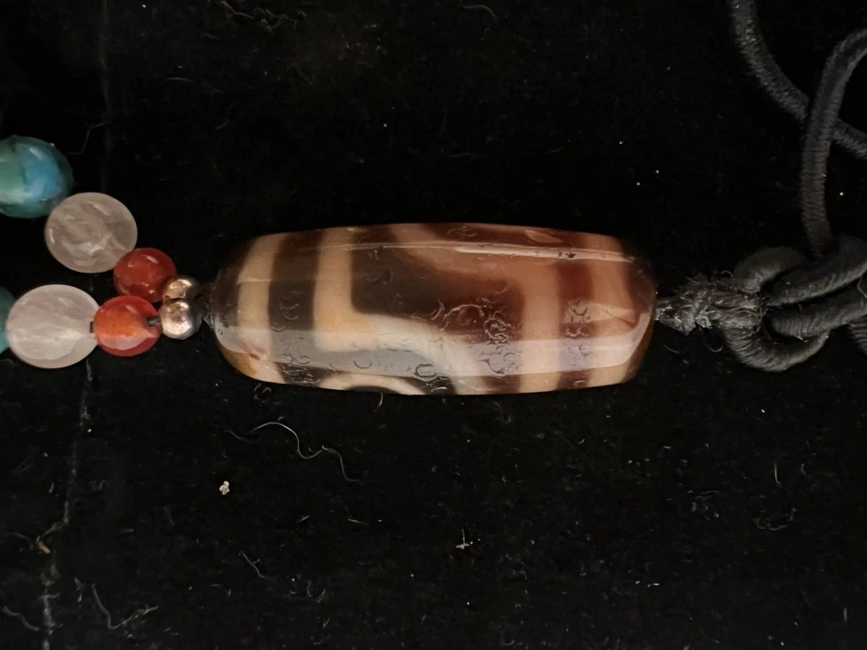 Antiguo Dzi tibetano - dos ojos Foto 4 de 4