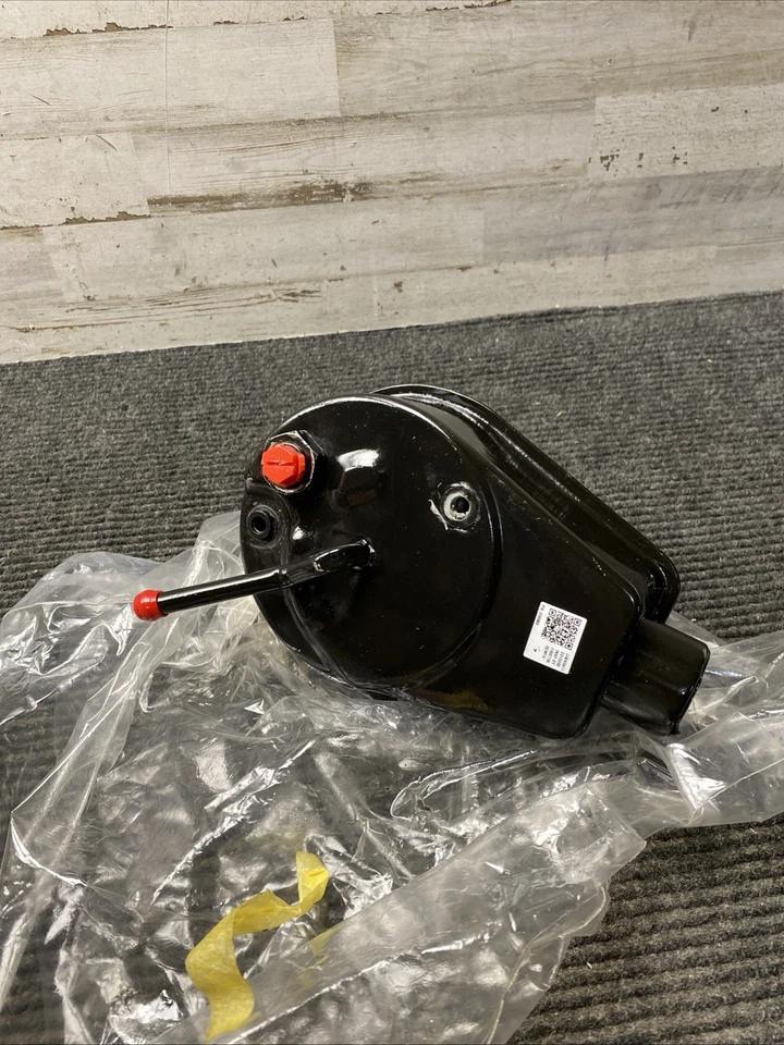 Bomba de dirección asistida Cardone remanufacturada 20-6088 para bombas de mangueras Foto 2 de 4