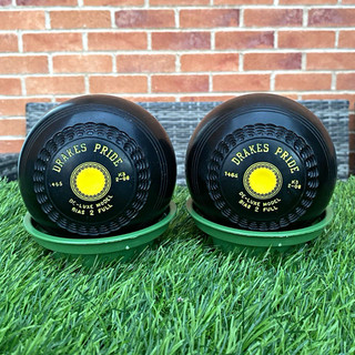 Drakes Pride Deluxe Crown Green Bowls 2 8 Size 2 Full Bias Yellow Spot Pair