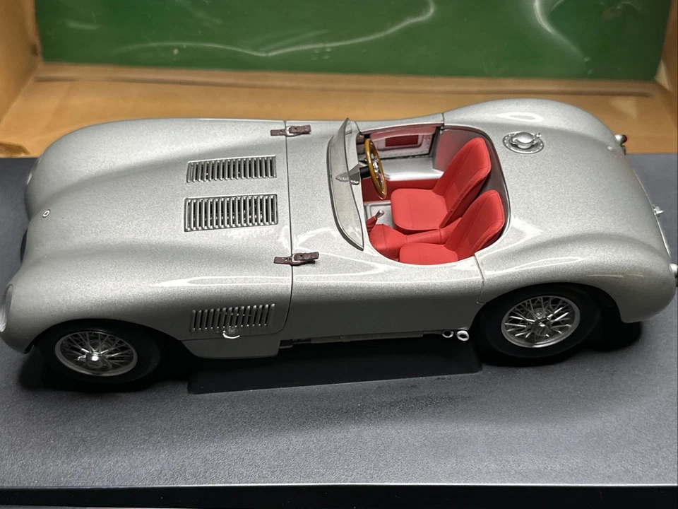 Jaguar C-Type 1951 plateado AUTOart 73501 diecast 1:18 Foto 3 de 4