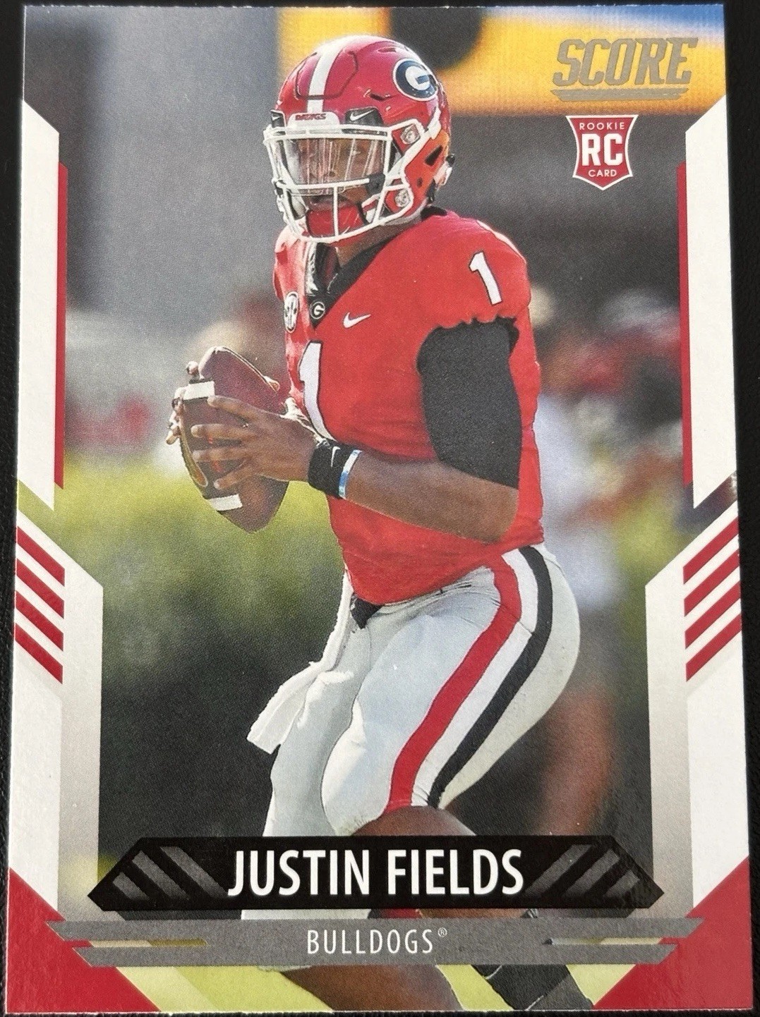 2021 Panini Score Justin Fields #360 Georgia ROOKIE Card!