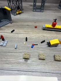 LEGO Toy Story: Trash Compactor Escape (7596) Incomplete READ !!!!