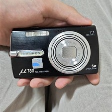 Olympus u780 Digital Camera 7.1MP 5x Optical Zoom English Language AF Lock Black