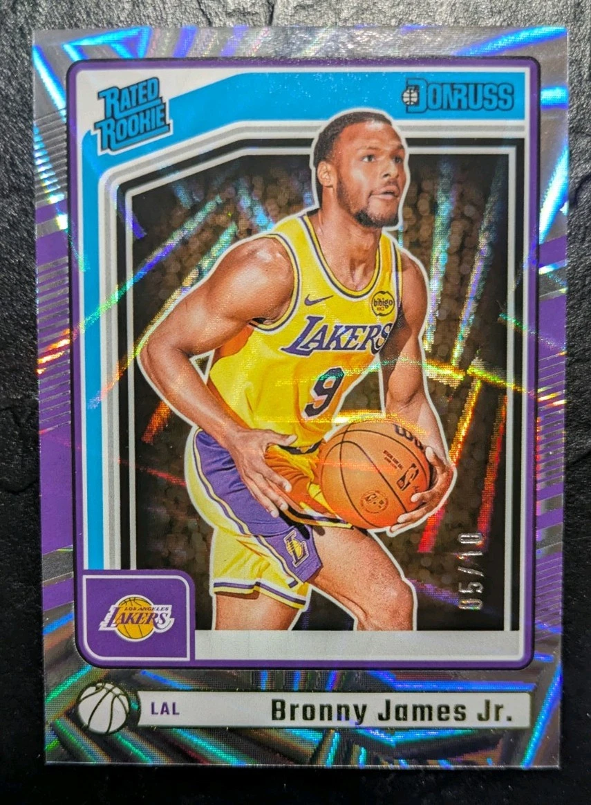 Topps LeBron James Basketball Rookie Sports Trading Cards