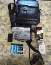 Canon ES8400V Hi8 8mm Video Camcorder 22x Zoom Brand New Battery Wall Charger