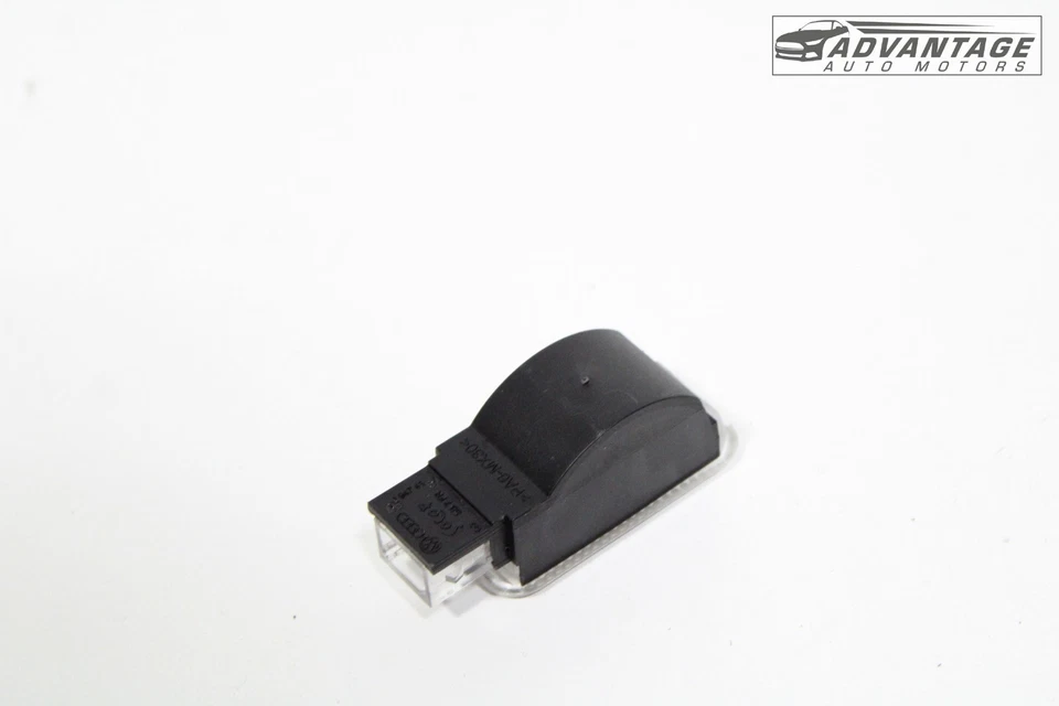 2005-18 AUDI A6 QUATTRO C7 ЛЕВАЯ ИЛИ ПРАВАЯ СТОРОНА ЛЮБЕЗНОСТЬ ЛАМПА 4B0947415A OEM - Изображение 4 из 4