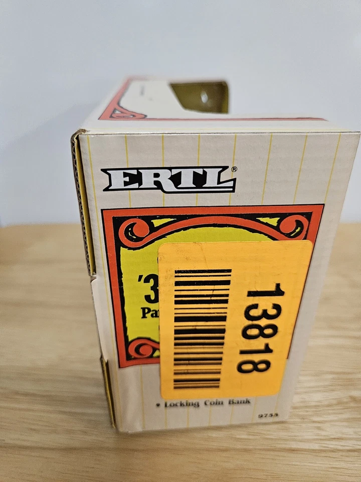 Camión de reparto Ford 1932 vintage Ertl escala 1:25 diecast Bank variedad V&S  Foto 3 de 4