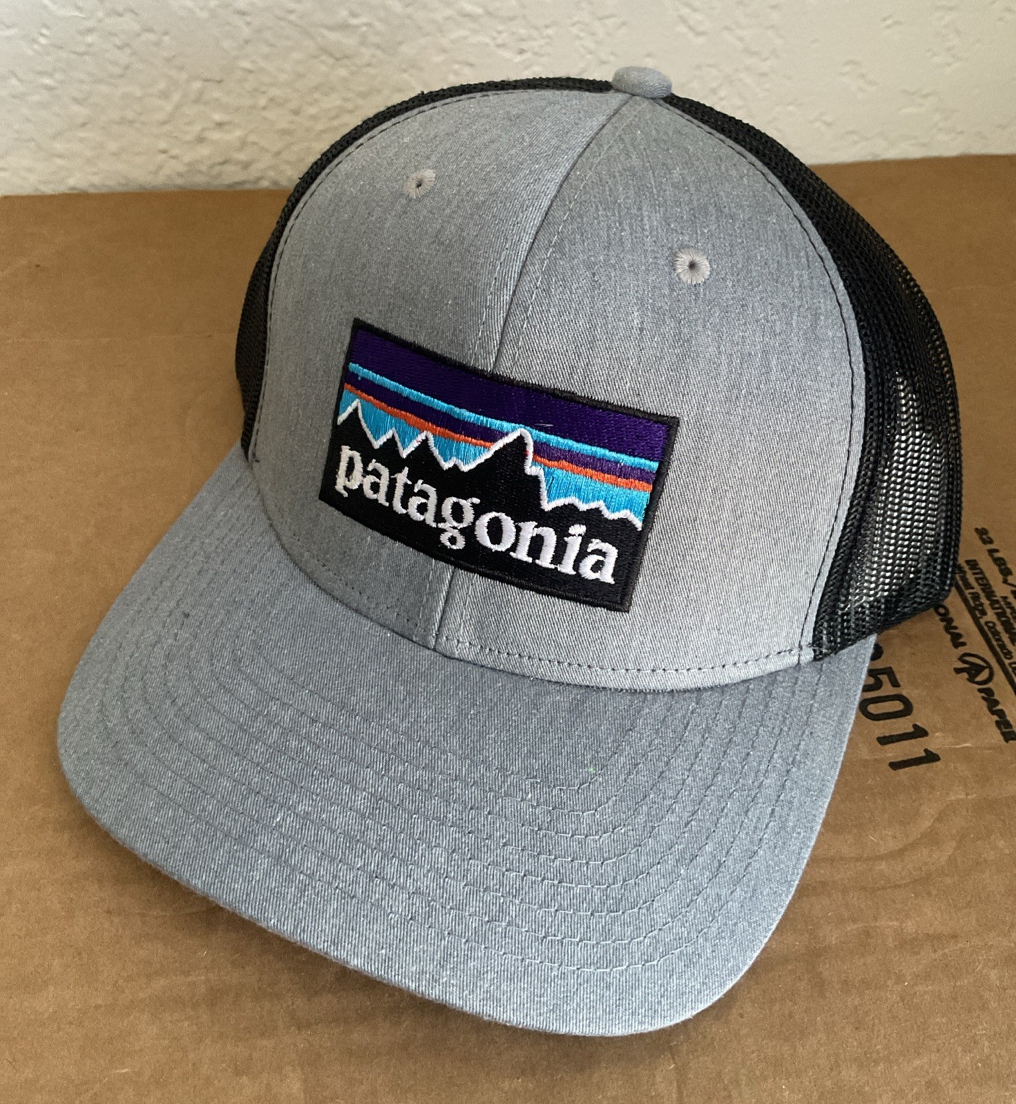 Men's Patagonia Trucker Hat, SnapBack Gray-black  Color