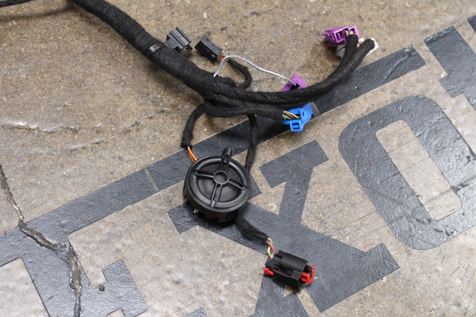 Maserati Ghibli, LH, Left, Rear Door Wire Harness, Used, P/N 6700086150