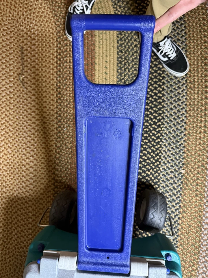 RUBBERMAID COOLER WAGON, RARO COLOR VINTAGE, 4 RUEDAS, COFRE DE HIELO DE 60 QT, RODANTE Foto 3 de 4