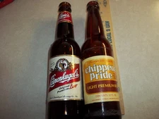 2 Vintage LEINENKUGEL BEER RETURNABLE BOTTLES Chippewa Falls Wisconsin Wi. Bar