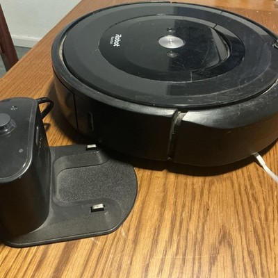 iRobot Roomba e5  Robotic Vacuum Cleaner With Charger Error 6