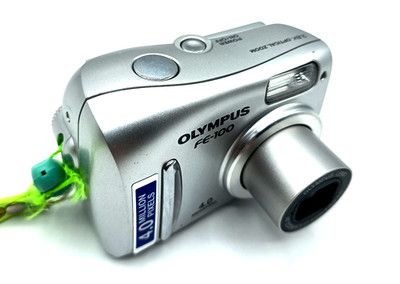 Olympus FE-100 Digitalkamera Vintage Digicam Y2K CCD Sensor Retro Digicam Top