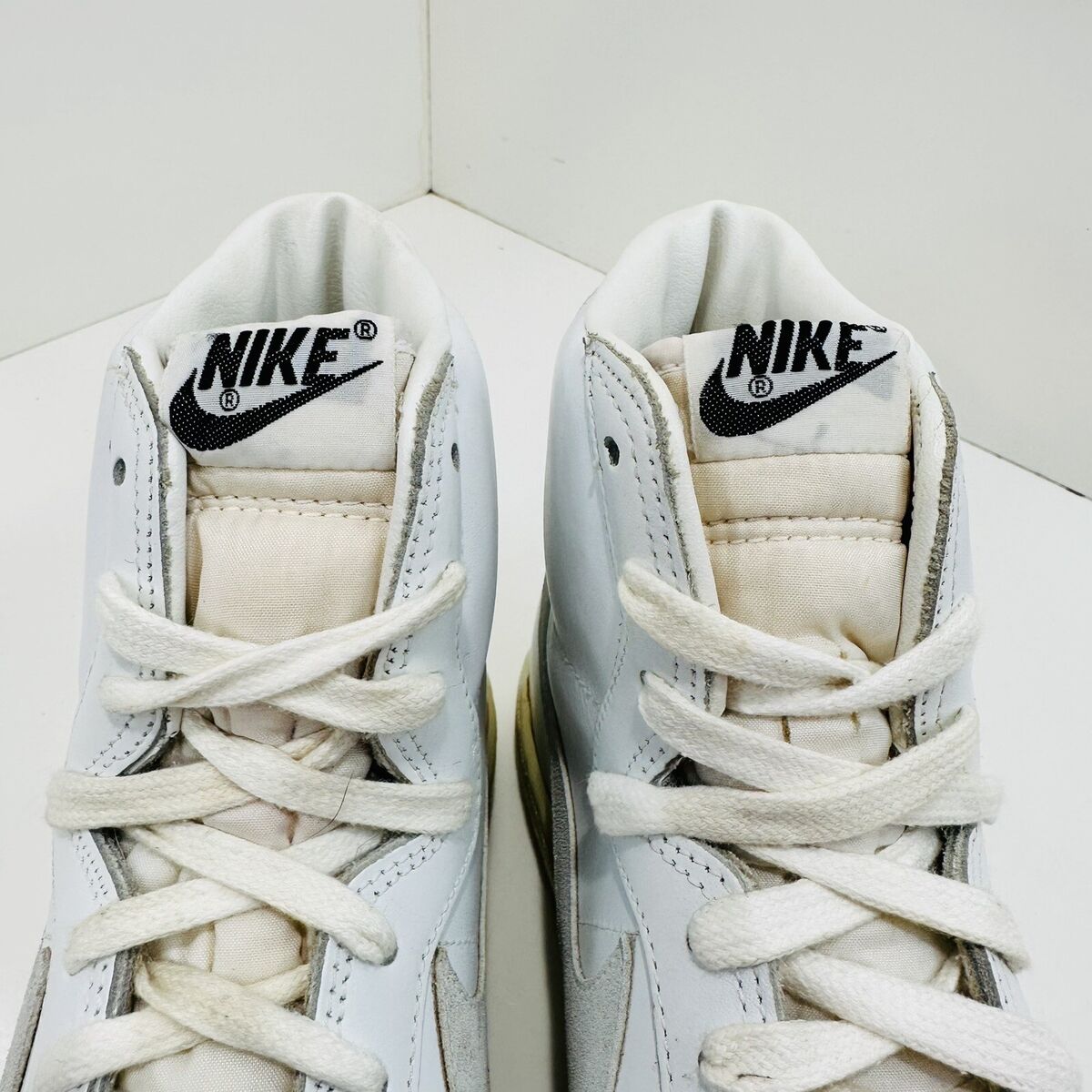 Nike Vintage OG 80's Blazer Hi Top Sneakers 850709 KC5 Mens Nike Vintage OG 80's Blazer Hi Top Sneakers 850709 KC5 Mens