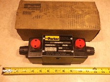 PARKER D3W4CY-14 DIRECTIONAL CONTROL VALVE 3000 PSI, C0173