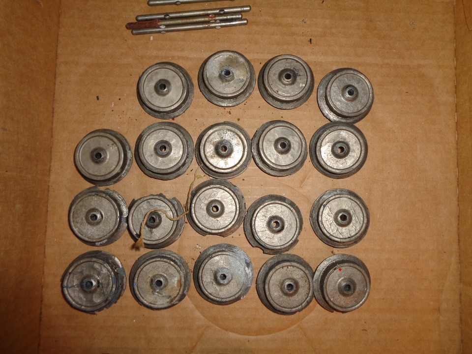 Dorfan Standard Gauge Freight Car Parts Lot Axles/Wheels/Casting pieces