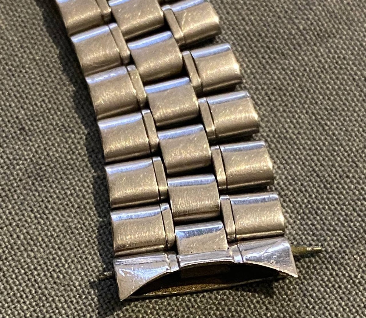 緊急セール　オメガ　OMEGA ブレスレット 1098 19mm 弓カン526 緊急セール オメガ OMEGA ブレスレット 1098 19mm 弓カン526