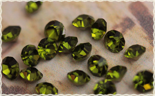 50pz Strass 3mm cristalli taglio diamante color verde oliva lucentissimo - Picture 1 of 1
