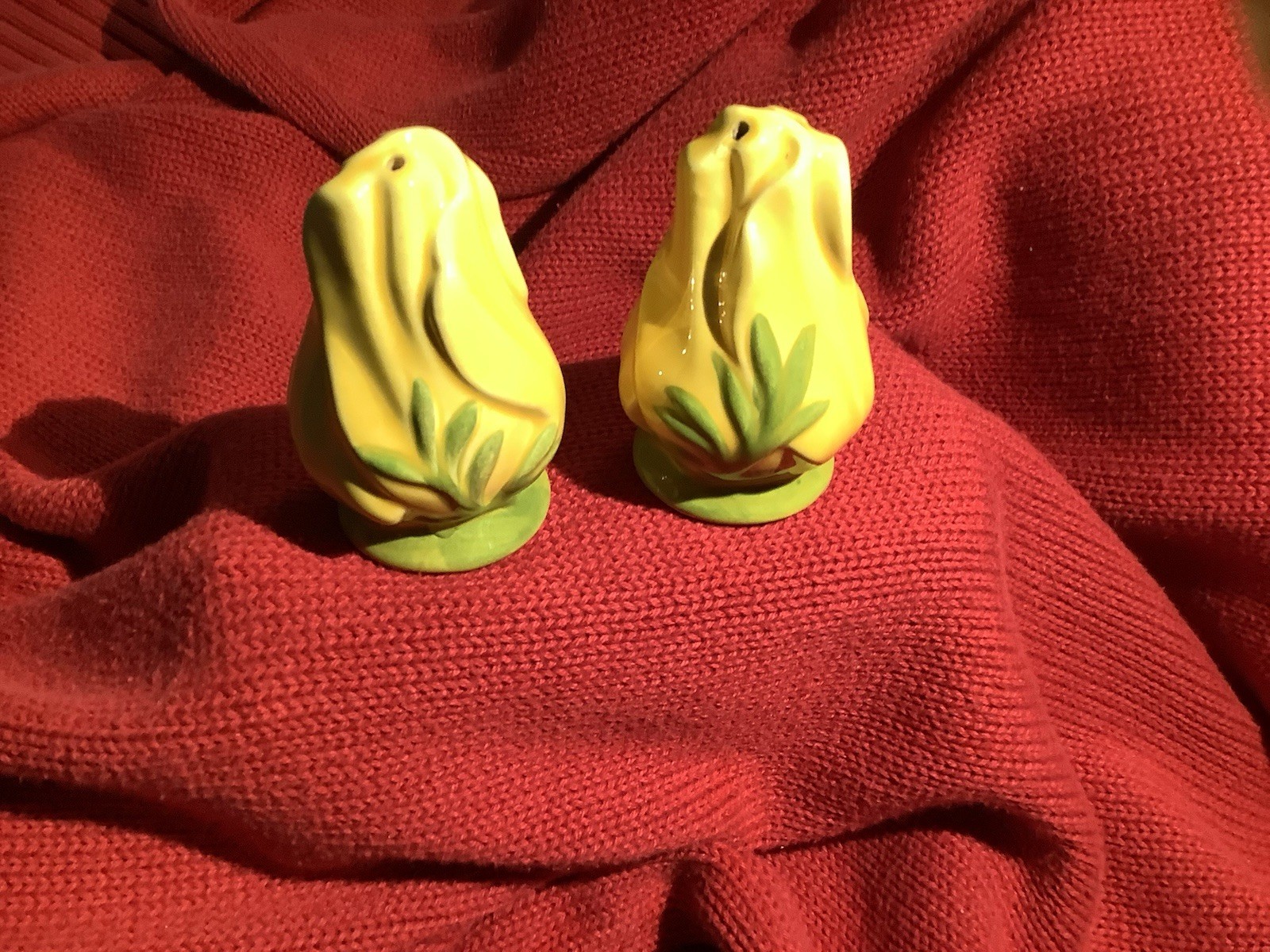 Franciscan POPPY Salt & Pepper Shakers, Excellant Shiny Bright, New Stoppers
