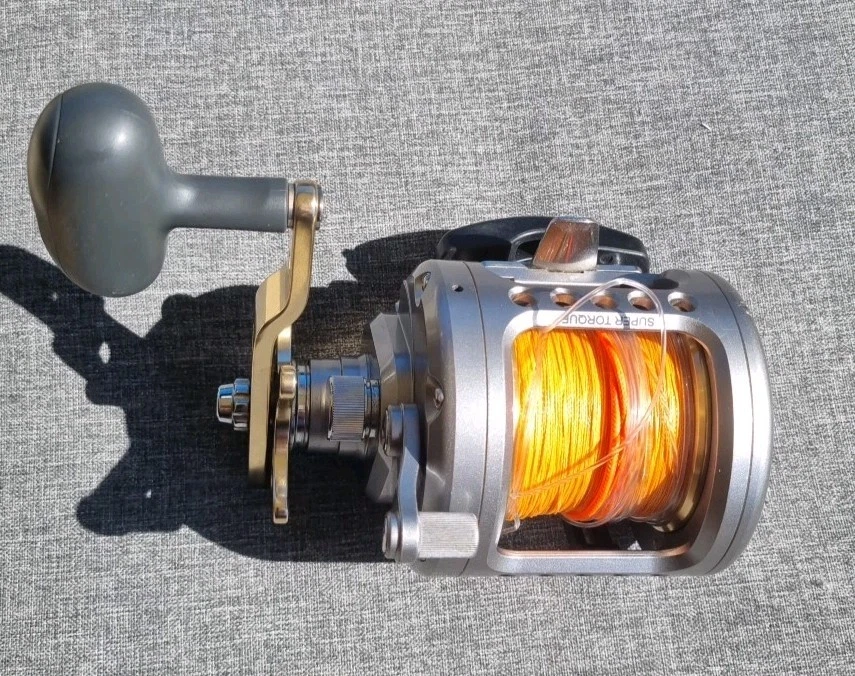 Daiwa Saltist LW 40A OVERHEAD REEL WITH BRAIDED LINE  - image 4 of 4