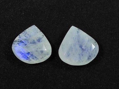 15 x 15 mm Natürlicher Regenbogen Mondstein Birne Beidseitig Facettierter Ede...
