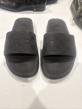 Louis Vuitton Damier Graphite men's Waterfront slides Size 9 Men  s