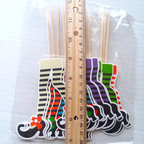 Cake Toppers 12 Witch Legs Cup Cake Party Decoration Scary Halloween Funny - 第 5/5 張圖片