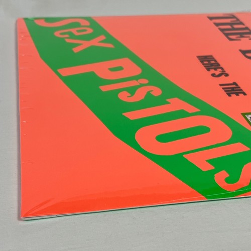 Sex Pistols - Never Mind the Bollocks, Here's the... (Neon Green Colour Vinyl) - Picture 11 of 12