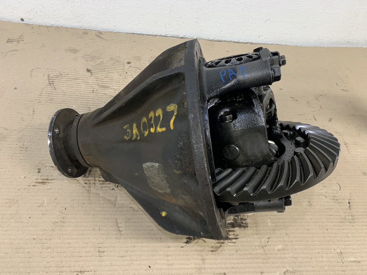 1991-1997 Toyota Landcruiser 4.10 Rear Differential Diff Non