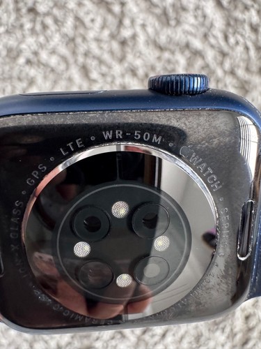 Apple Watch Series 6 (GPS + Cellular) 40 mm aluminium avec bracelet sport - Bleu - Photo 9 sur 10