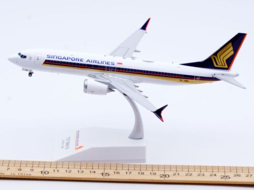 1:200 JC Wings Singapore Airlines Boeing B737 MAX8 9V-MBA Diecast Aircraft Model - Picture 4 of 15
