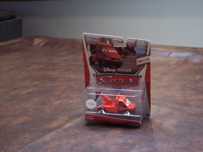 Disney Pixar Cars Deluxe Towin Eoin 2014 NEW