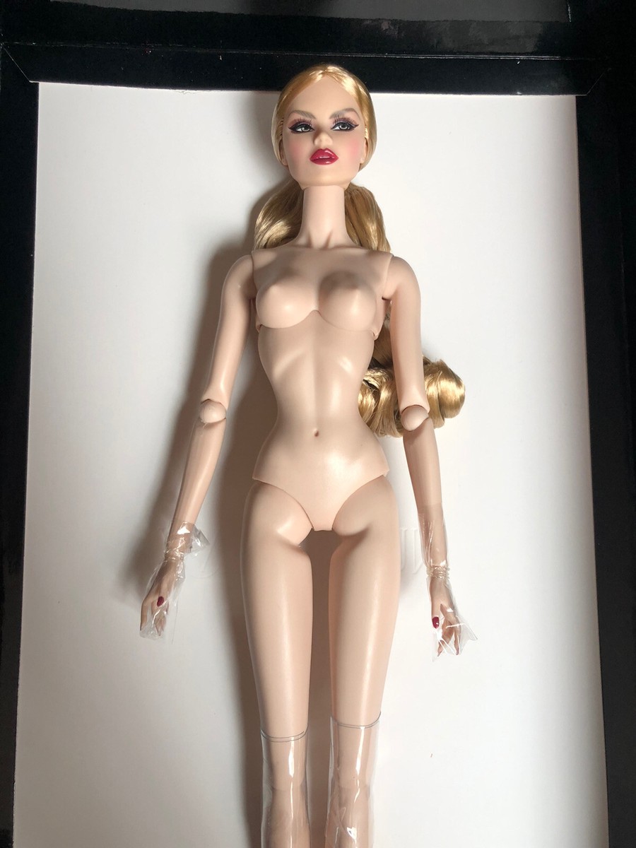 Fashion Royalty Integrity Toys Vanessa Perrin Smoke and Shadow