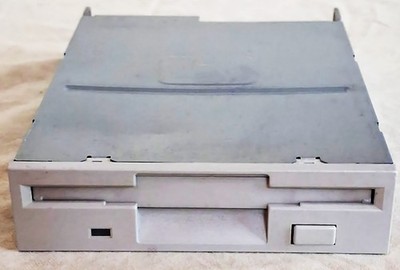 Vintage TEAC FD-235HF 3,5-Zoll-Diskettenlaufwerk