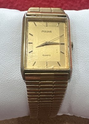 VTG PULSAR V501-5A20 QUARTZ GOLD TONE WATCH (NEW BATTERY )