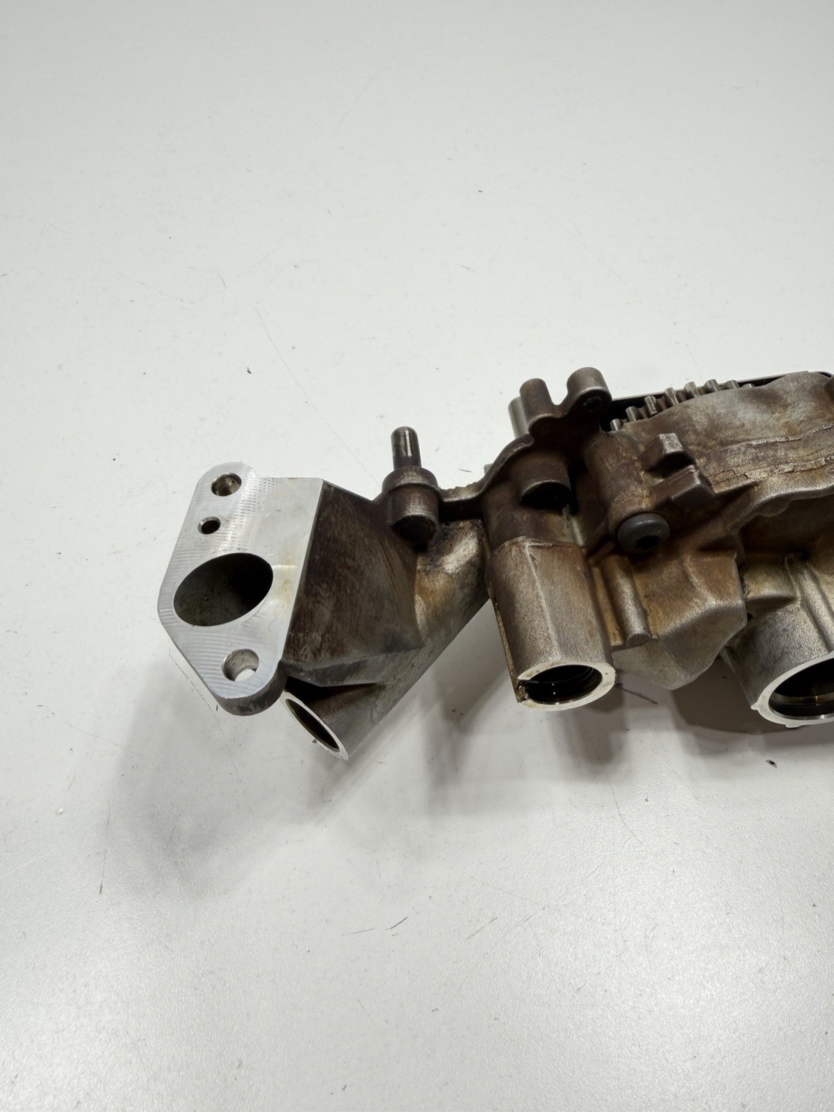 Maserati Ghibli S Q4 2014-2024 Oil pump