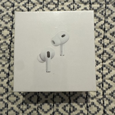 Apple AirPods Pro 2nd Generation with MagSafe Wireless Charging Case - White