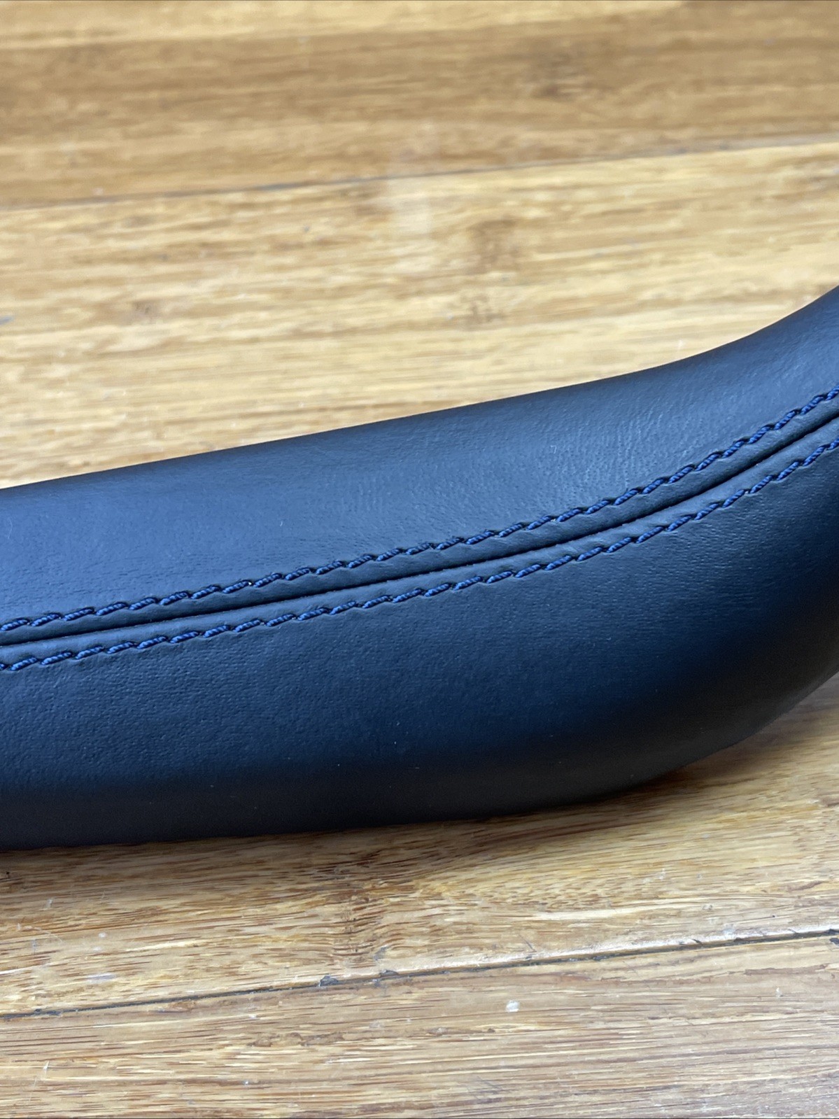 2018-2023 Ferrari Portofino F164 Front Right Interior Grab Handle OEM *NOTE*