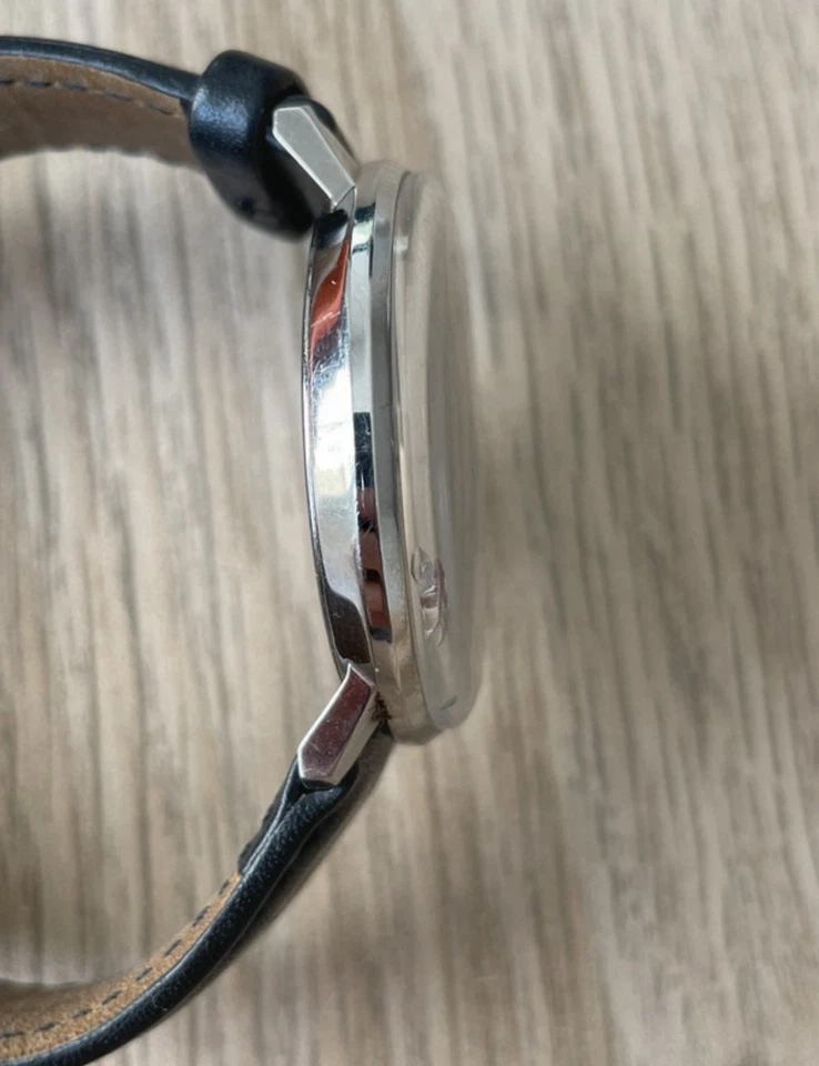 Junkers Bauhaus Uhr Lederband - Bild 3 von 4