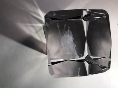 Laser Etched Crystal Glass Snow Skier Skiing Cubed Paperweight Holographic 3D - Picture 6 of 12