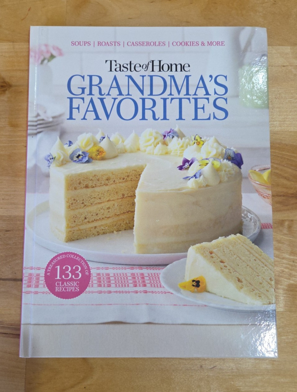 Taste of Home: Grandma's Favorites - Hardcover